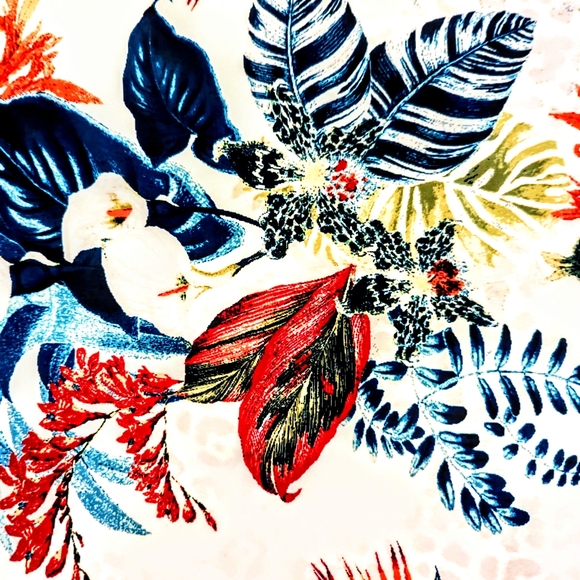 🍹NWOT Tropical Floral Lightweight Summer Scarf - Picture 3 of 4